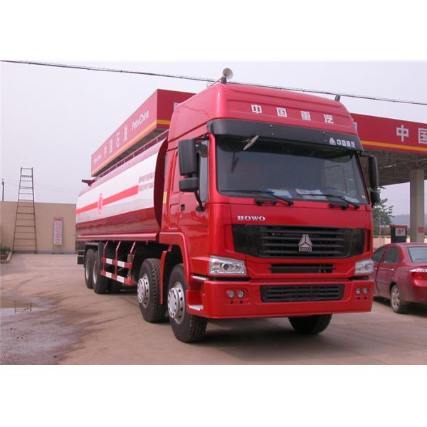 Сверхмощный трейлер масляного бака ХОВО 8кс4, 30 кбм 30000 л - 35000 л тележка масляного бака