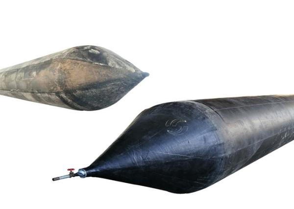 Comprimento de borracha marinho 10m da bolsa a ar da embarcação ao navio preto de 20m que puxa bolsas a ar