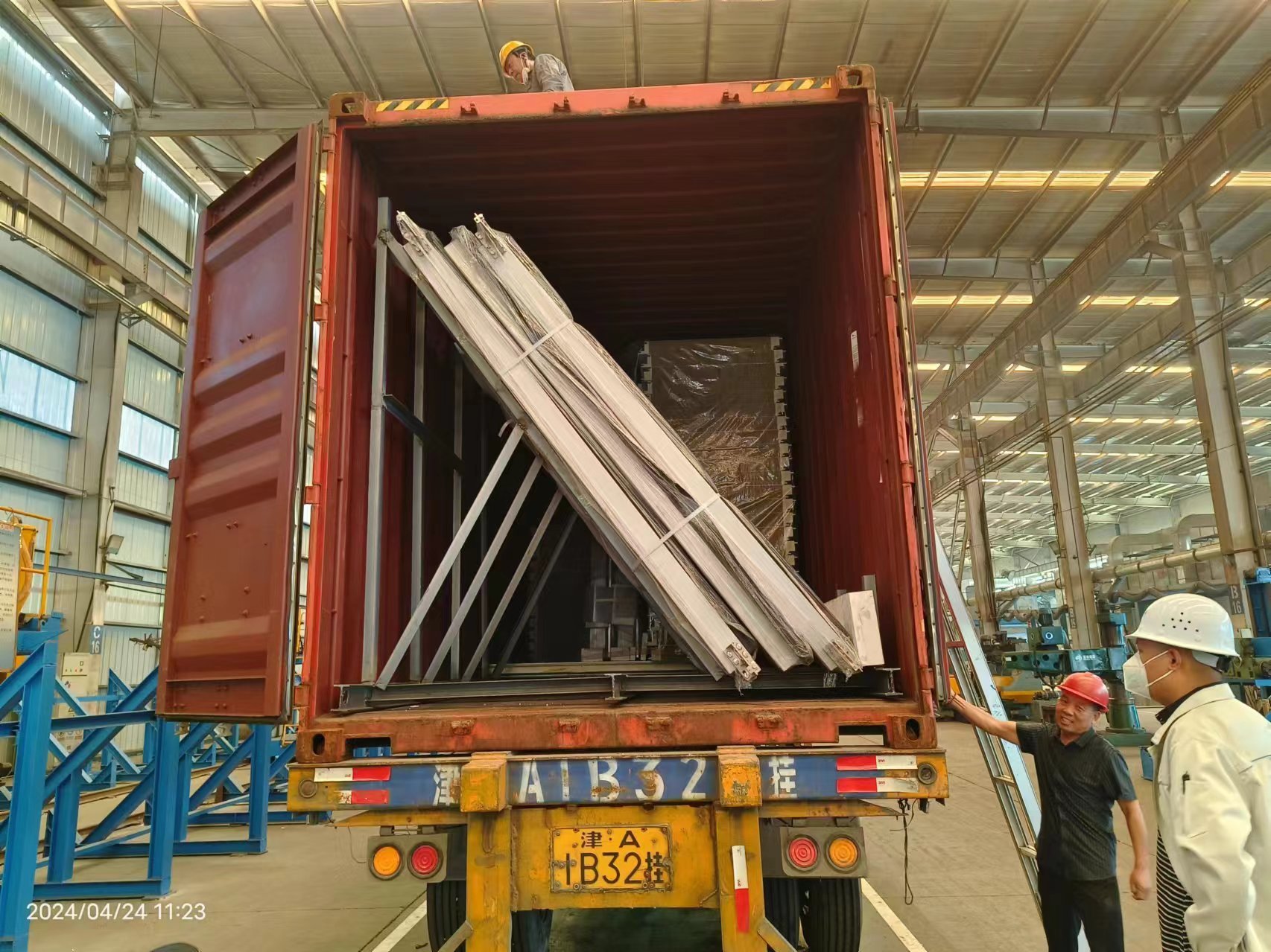 H‑beam steel‑structure building customizable clear‑span space detachable components used for processing factory storage warehouse and production workshop