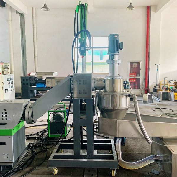 Agua Ring Hot Cutting Customized PE que recicla la máquina para la granulación plástica