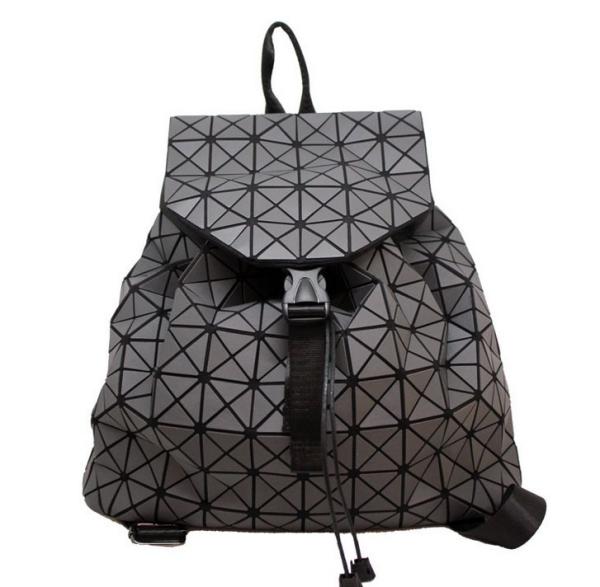 2016 European and American women new fashion diamond geometric triangle backpack