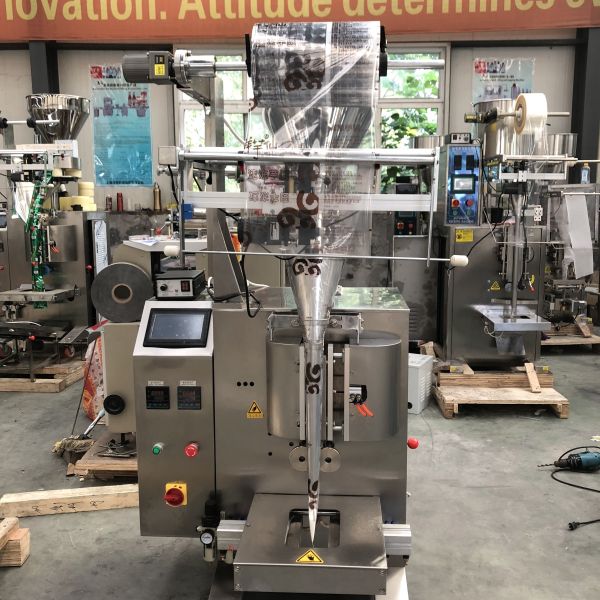 304 Stainless Steel Powder Packing Machine With Auger Filler 220V 1.9kw