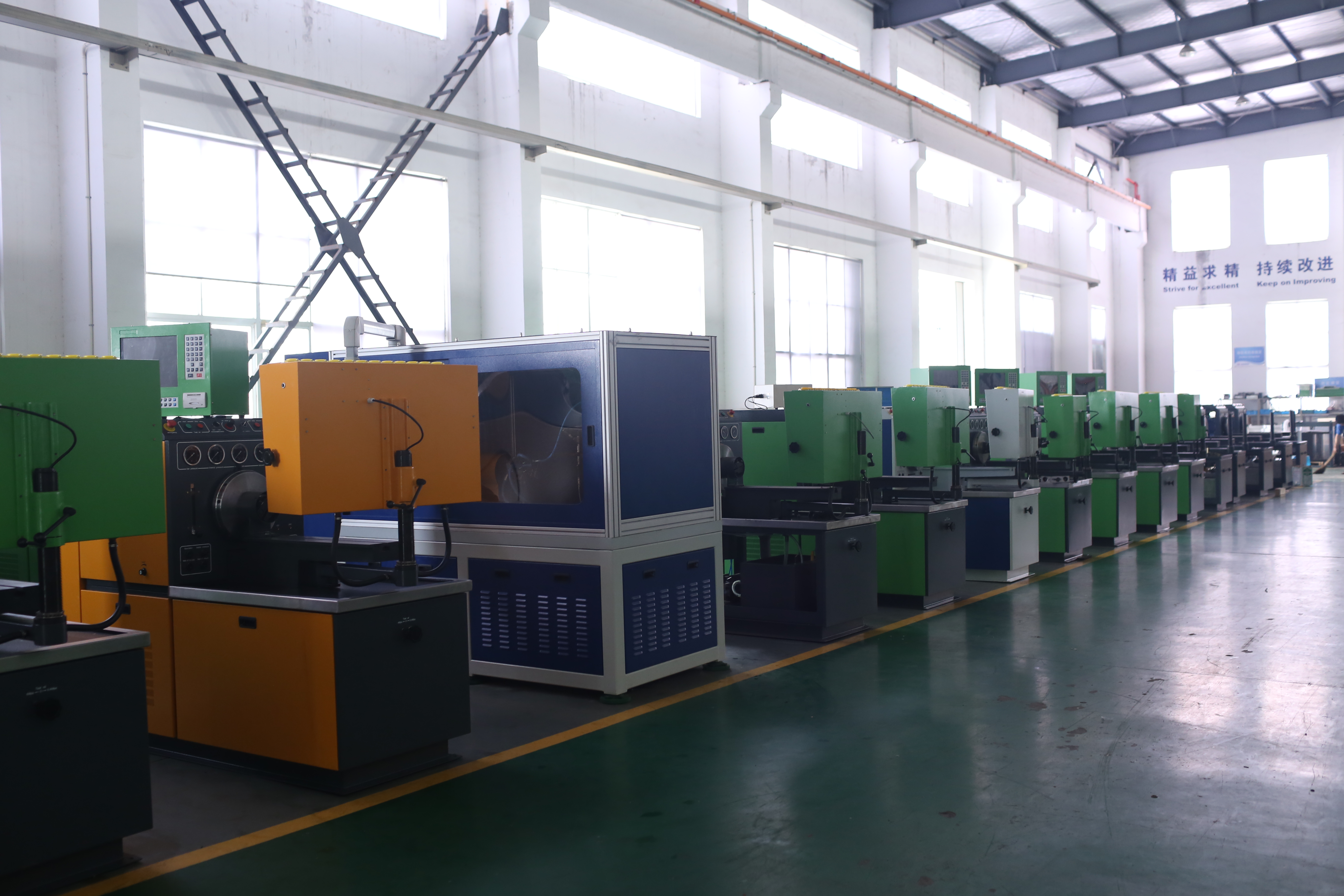 0 - 2000 оборотов в минуту скорость двигателя Common Rail Injector Test Bench с водяным охлаждением / охлаждением вентилятором