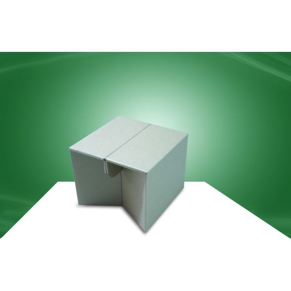 段ボール家具/ボール紙の椅子