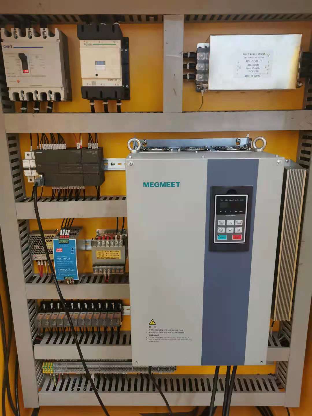 CE ISO9001 прессы 3150KN глубинной вытяжки столбца сервопривода 315T гидравлический