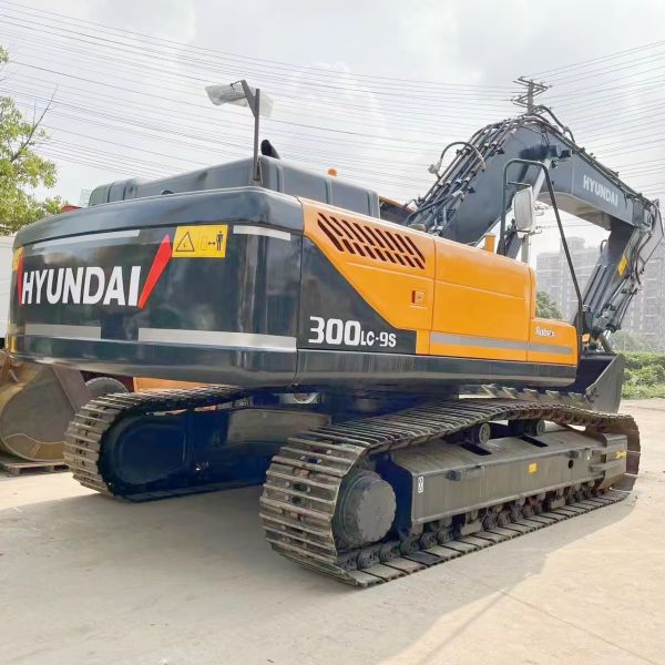 30ton Hydraulic Pump Second Hand Korea Made Excavator 300lc-9 Digger in Good Condition