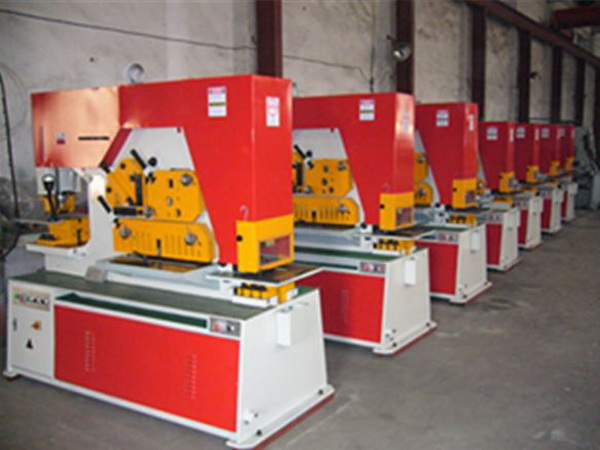 Q35Y Swing Beam Hydraulic Ironworker For Metal Shearing / Punching