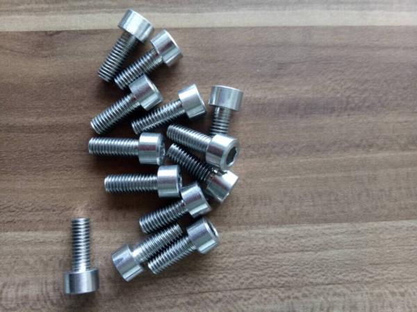 DIN933 DIN931 Stainless Steel 321 Hex Bolt Fasteners ASTM A193 GR.B8T