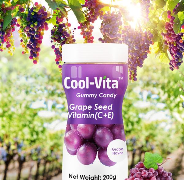 Grape Flavor Custom Gummy Candy , Gelatin Gummy Ball Candy In Bottle