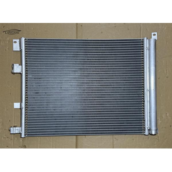 Le condensateur de courant alternatif VENUCIA V-DDI 2023- 92100-3RA0A921005MA0A pour Nissan SYLPHY 2012-2023