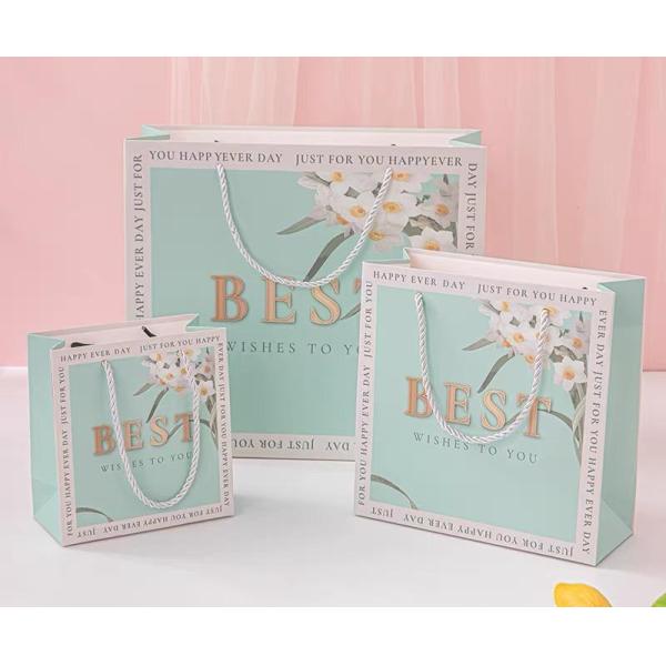 Sacs à main en carton blanc épais et personnalisés, imprimés en couleur, sacs cadeaux cosmétiques, vêtements, sacs en papier