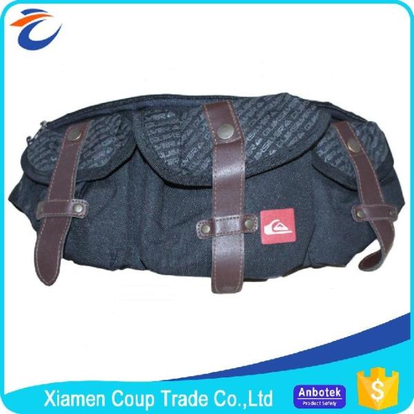 Polyester Sports Mens Waist Bag / Running Waist Bag Customized Color 36x16x2 Cm Size