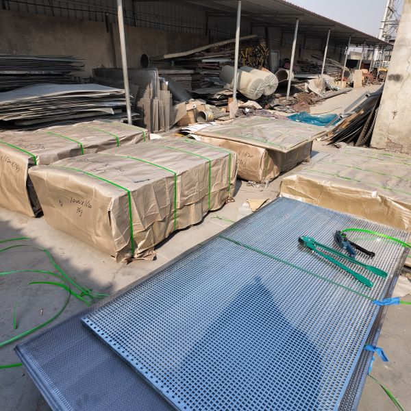 Green Coated Perforated Stainless Steel Sheet For Road Safety Protection