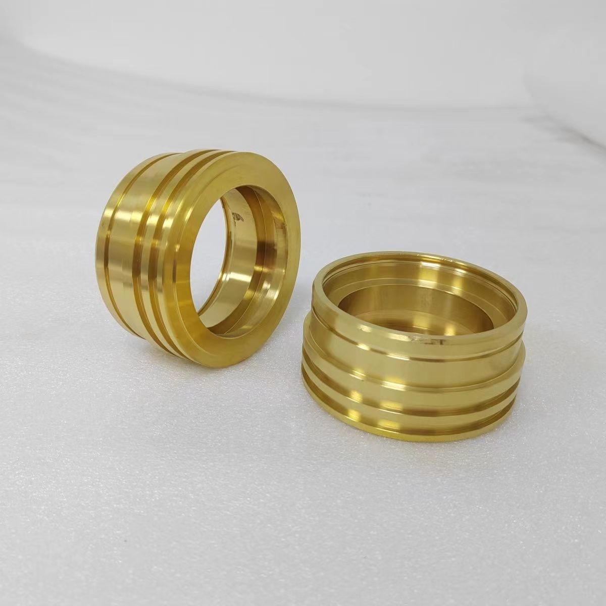 New Swing Cylinder Copper Set Large & Small Displacement for Sani Zoomlioon Concrete Pump Truck Parts with 3 Months Warranty