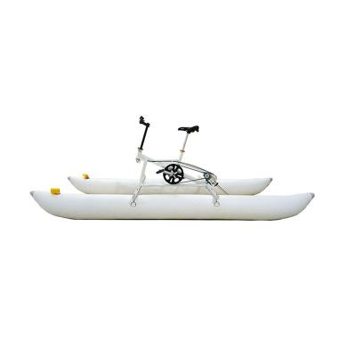 Equipamento desportivo ao ar livre Triciclo aquático Bicicleta inflável para hotel resort