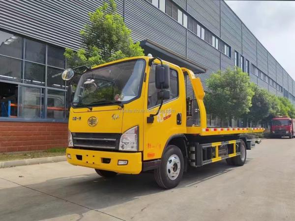 Factory Supply FAW JieFang Tow Truck Wrecker Road Rescue Recovery Truck Small Mini  Flatbed Platform Tow Wrecker Truck