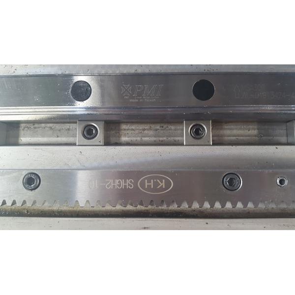 Aluminum CNC Fiber Laser Cutting Machine 10mm Metal Shape IPG Raycus