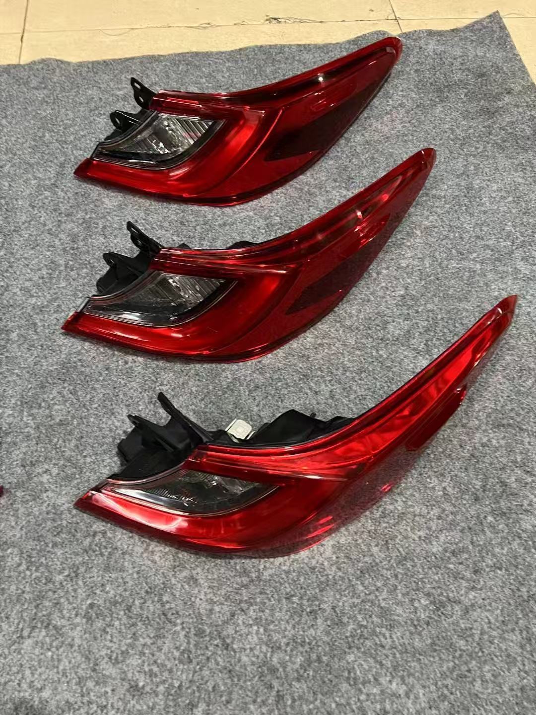 Genuine Used Toyota 9th Gen Camry Rear Tail Light Assembly Set of 4 (Left Outer + Left Inner + Right Outer + Right Inner)