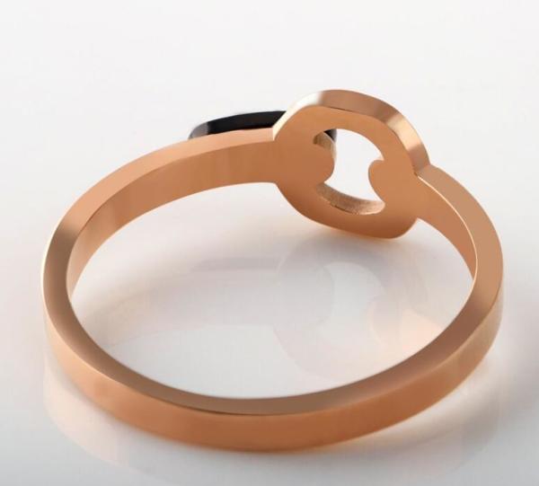 Fashion Rose Gold and Diamond Ring Stainless Steel Jewelry 316L Zircon Ring