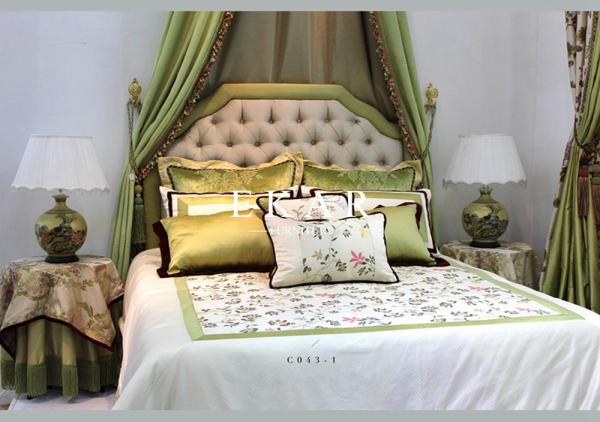 Fabric Upholstered Modern Design Furniture Wooden Divan Bed