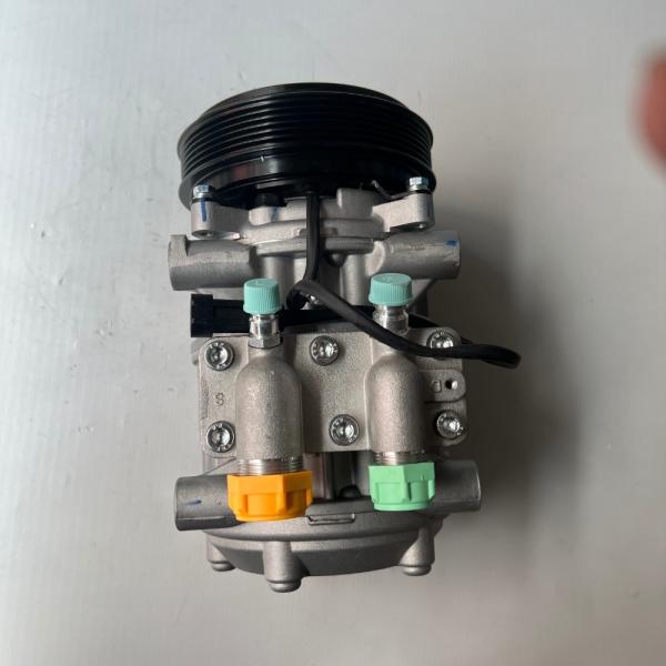 Suzhou King Long Higer Bus AC Compressor 2243060024A GY10P35