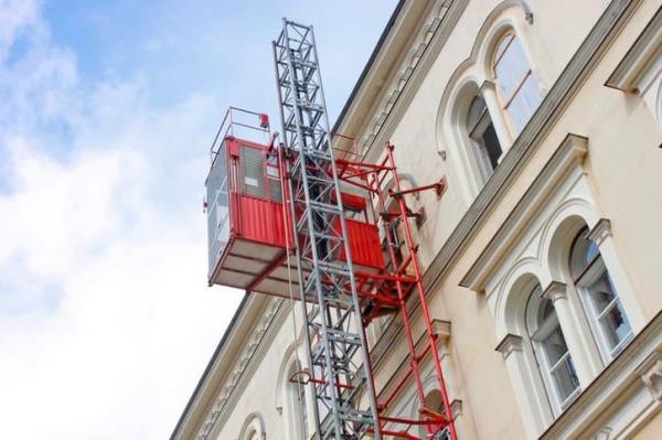 Energy Saving Temporary Construction Elevators Small Noise Steady Start / Stop