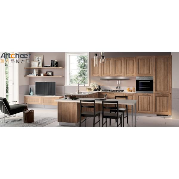 Durable Designer Solid Wood Melamine Kitchen Cabinet Italian Design for Modern Homes