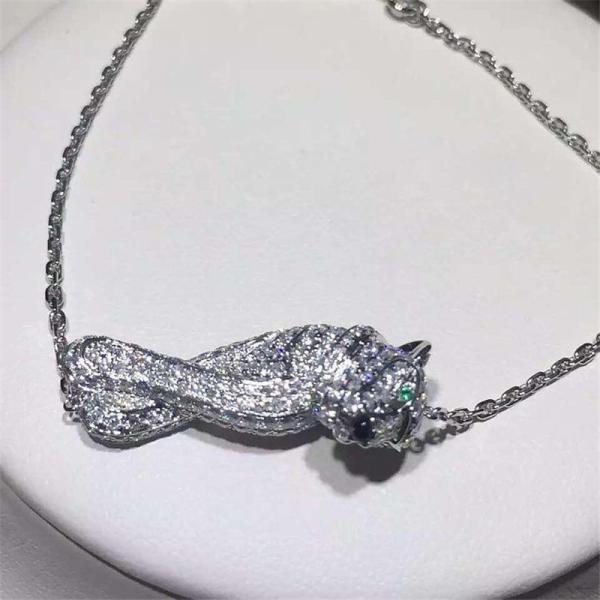 C Cheetah bracelet - showing the charm of courage, naughty or docile .18K gold jewelry factory shafle garnet, Onyx