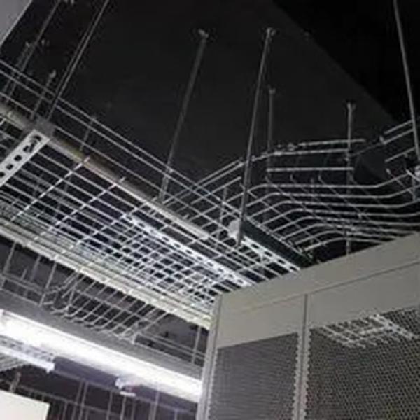 Adjustable Grid Cable Tray Electro Galvanized Wire Tray Silvery Color