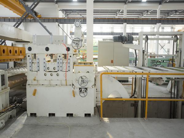 Multifunction Flying Shear Cutting Machine With 0.3mm-2.0mm Processing Sheet Thickness