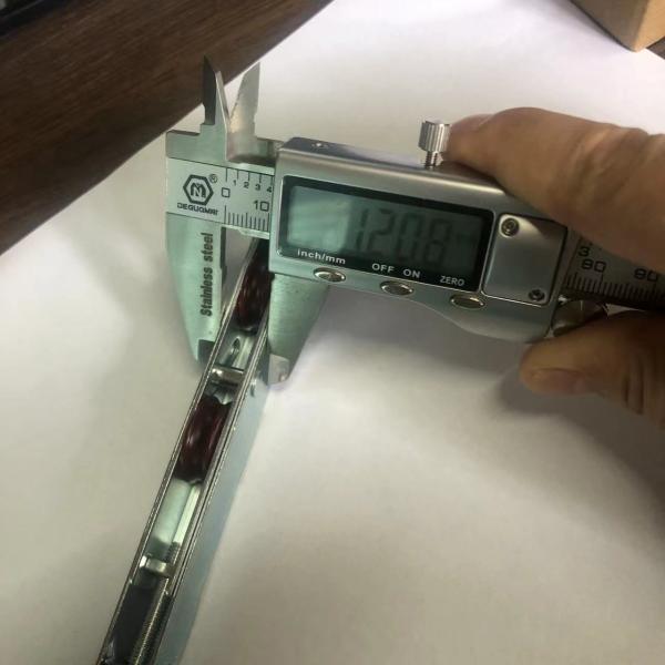 Puerta corredera moderna personalizada rodillo inferior con material POM y ruedas dobles