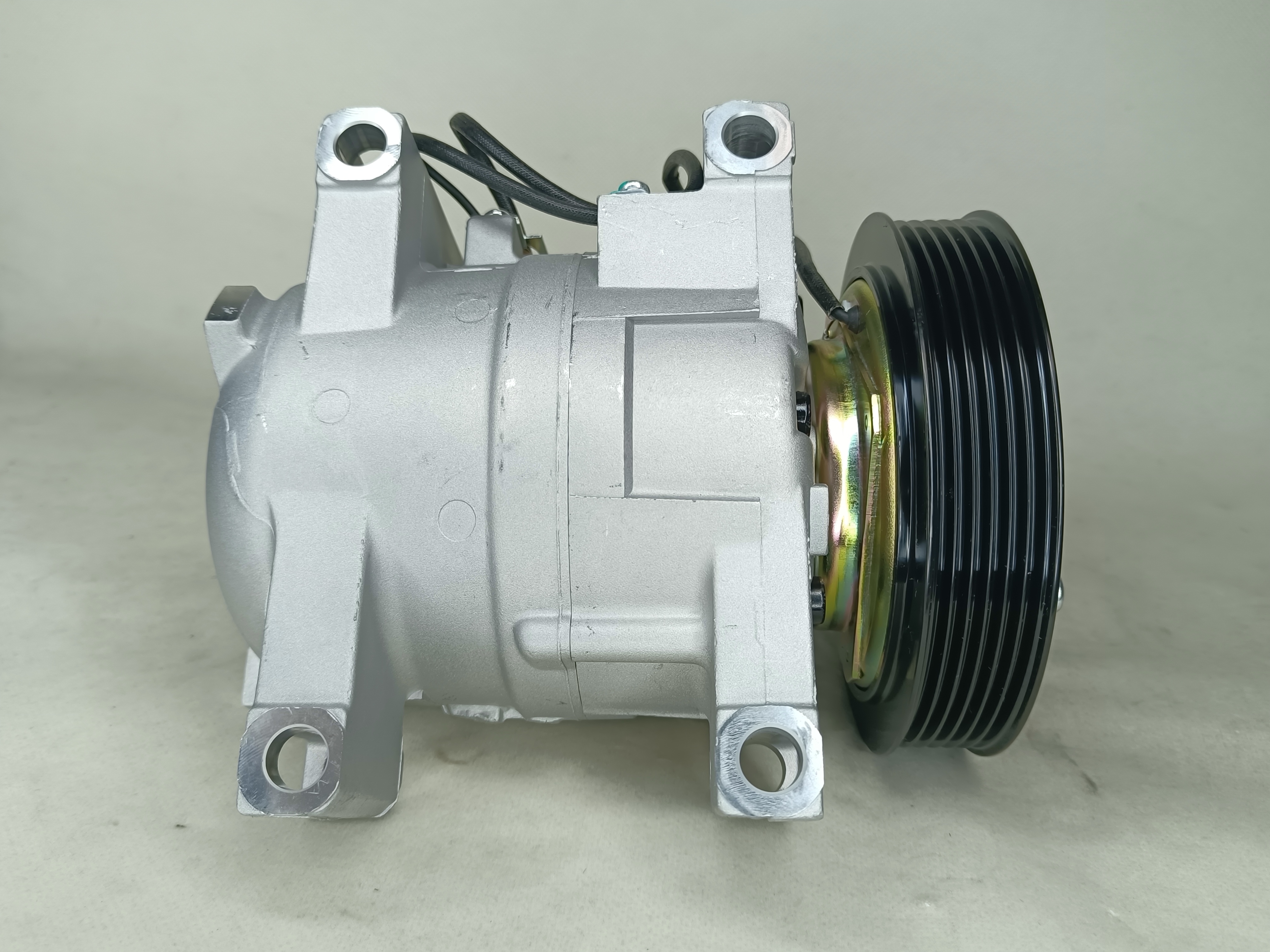 Auto AC Conditioning Compressor For Nissan Sunny Almera Classic2008 1.6I 27630-95F0B/27630-95F0A