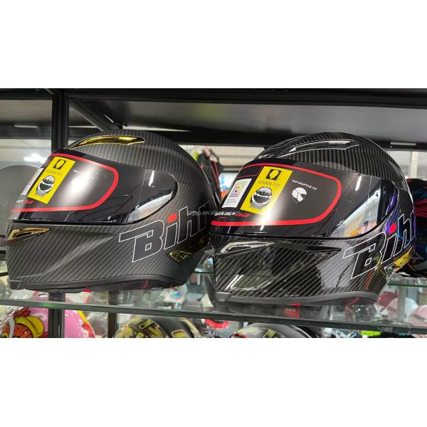 Full Face Carbon Fiber Pattern Motorcycle Helmet Bill K6 Large for Knight's Protection