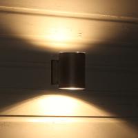 A parede ascendente exterior solar impermeável da pena ilumina a resistência IP65 UV