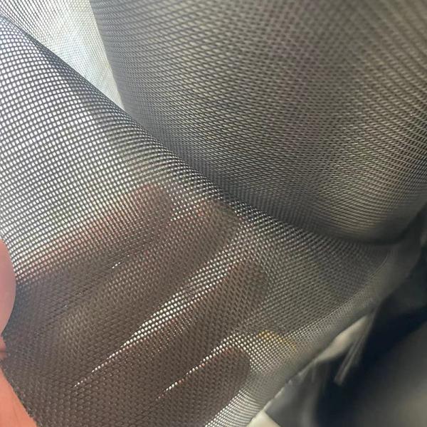 Black Glass Fibre Material With Good Alkali Resistance