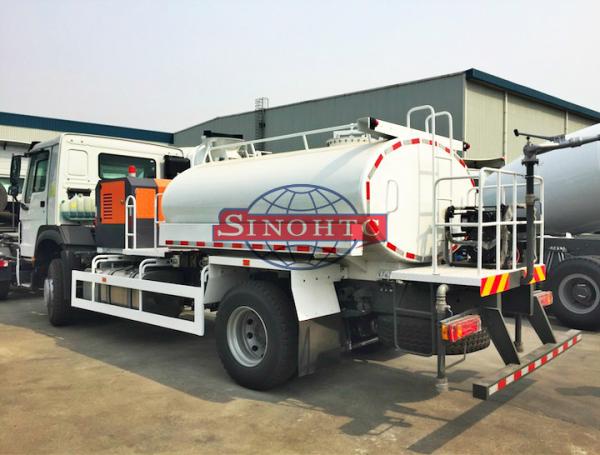 4x2 Right Hand Driving Water Spray Truck , 10 - 12 Cubic Meter Commercial Water Truck