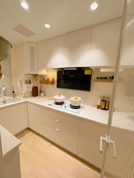 Armoires de cuisine de luxe personnalisables pour des designs uniques de maisons et d'hôtels
