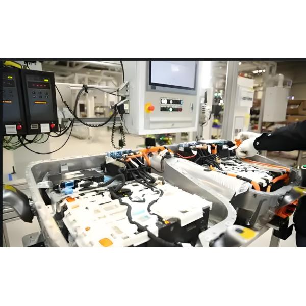 Hive L50-1 Wall-Mounted/Floor-Standing LiFePO4 Battery for Solar Storage, 5.12kWh, Residential Use