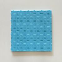 Piso de garaje resistente a los impactos de 18 mm, azulejos de garaje con banda de rodadura de diamante