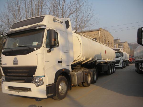SINOTRUK HOWO A7 6x4 Oil Tanker Truck 371 hp with 25000L , EURO III Emission