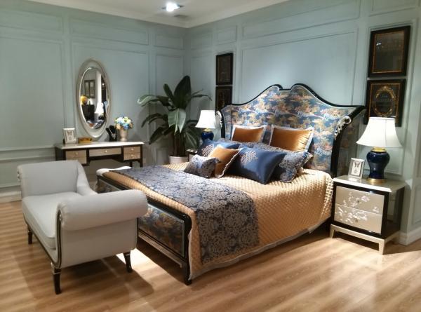 Luxury New Classic Bedroom Furniture set King Bed black finish Wood and Culture Fabric Headboard factory direct Price