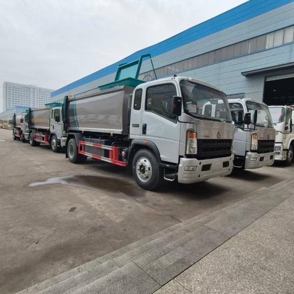 HOWO Automated Side Load Garbage Truck Medical Waste Collection Truck