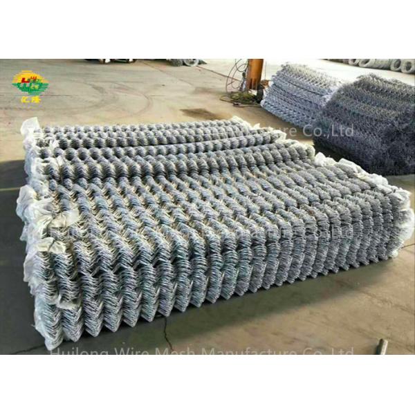 El ciclón de 6,3 pies de alto Mesh Fencing Residential Hot Dipped galvanizó con la puerta