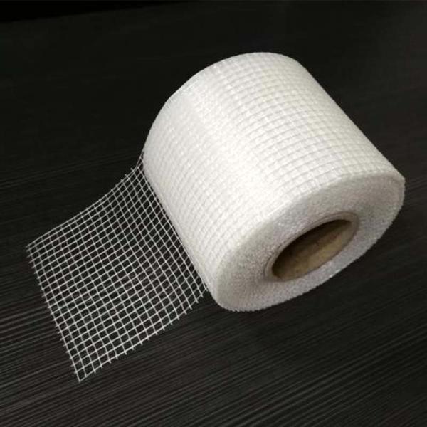 Alkali – proof fiberglass sticky mesh tape for wall gap repairing material
