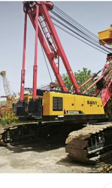 2021 Sany utilisée grue à rampe SCC2600A avec un 72m boom principal, un 60m boom tour, un contrepoids de 110 tonnes, et 4600 heures de fonctionnement.
