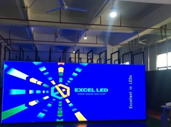 1000nits 43264dots P3.91 P4.81mm LED Video Wall Panel