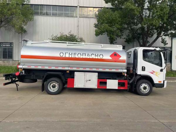 FAW Best Seller 6CBM Mobile Fuel Truck New Manual Transmission 4x2 Oil Tanker Factory Price Fuel Dispensing Truck Low Price
