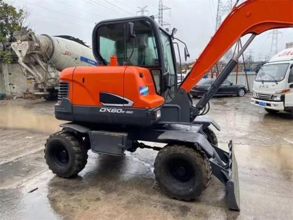 Mini roue utilisée Doosan Excavator DX60W-9C de seconde main 5700KG