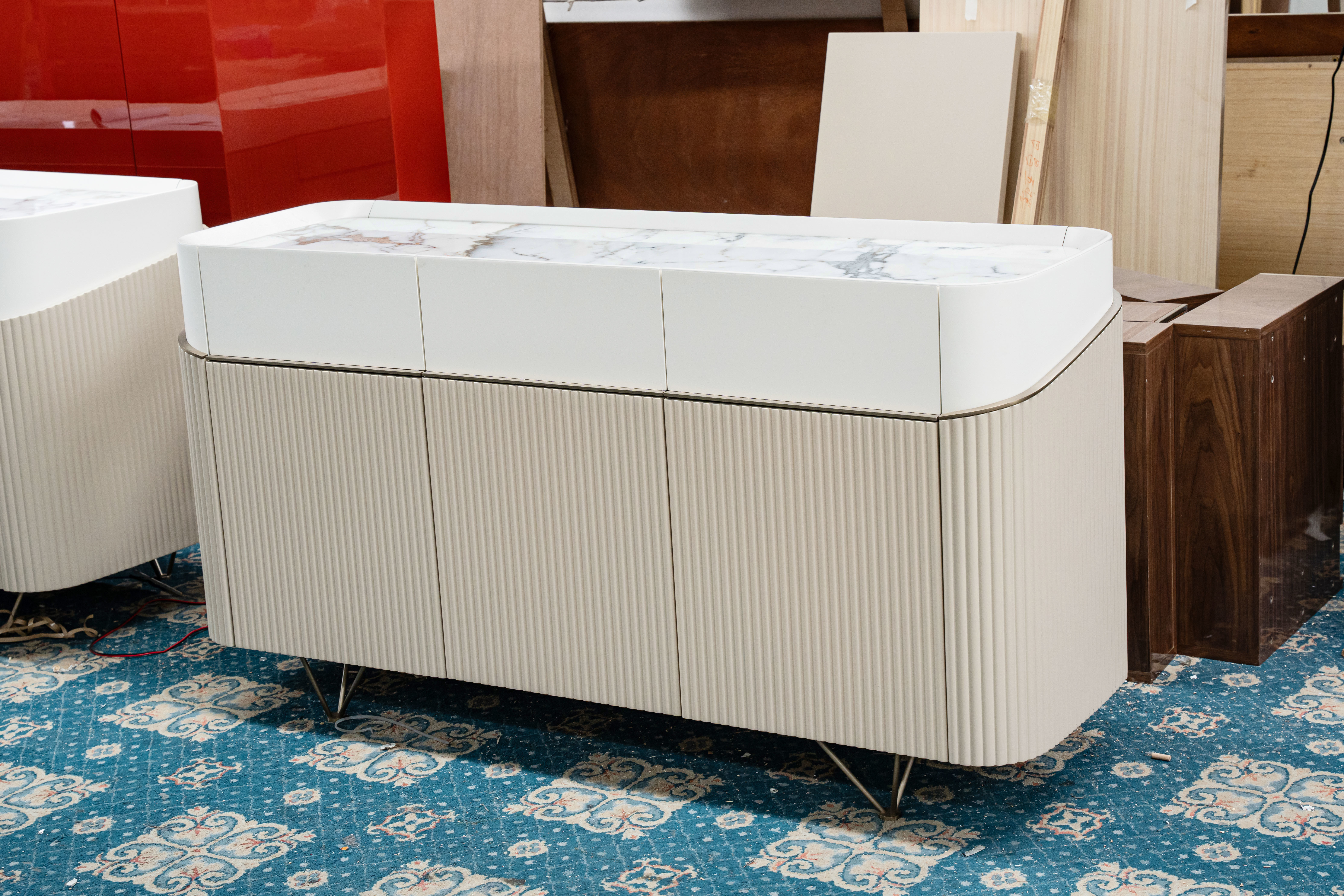 Home‑use White Marble Top Sideboard, Beige Fluted Storage Cabinet with Gold Metal Legs for Dining Room & Living Room
