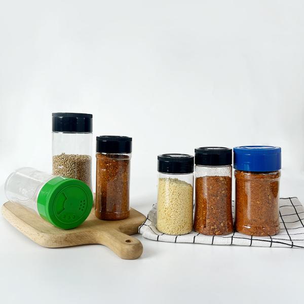 Factory Wholesale Customized PET Round Spice Jars Transparent Plastic Seasoning Bottles With Shaker Lids For Pepper And Salt